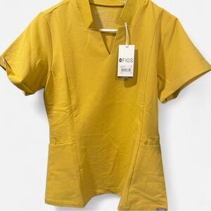 FIGS Light Gold SLIM FIT Scrub Top